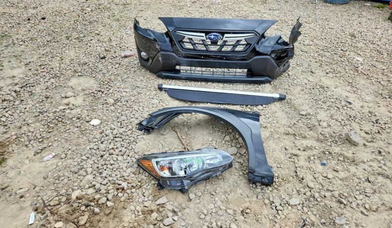 
								Subaru Crosstrek full									