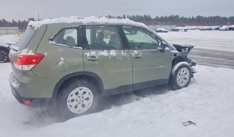 
								Subaru Forester full									