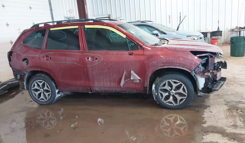 
								Subaru Forester full									