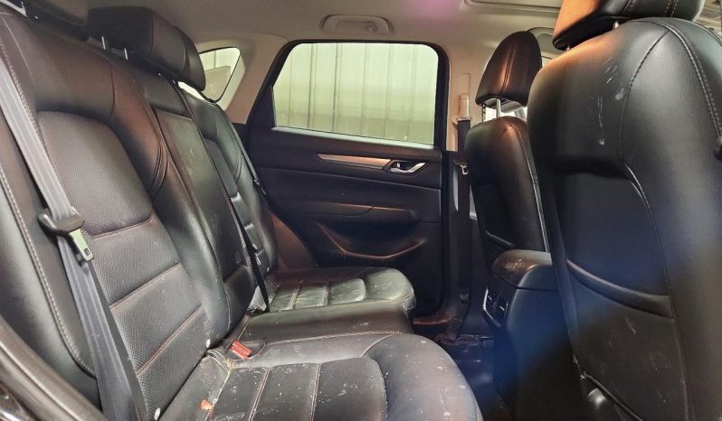 
								2022 Mazda CX-5 full									