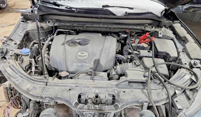 
								2022 Mazda CX-5 full									