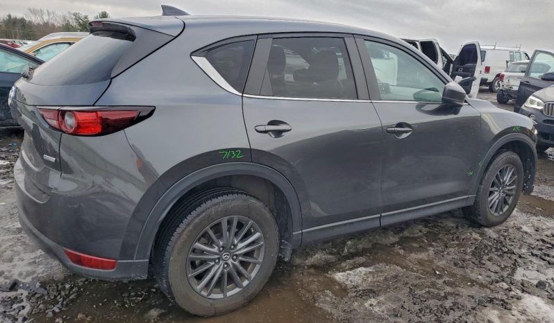 
								Mazda CX-5 full									