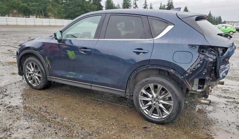
								Mazda CX-5 full									