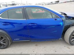 
										2019 Lexus UX 250H full									