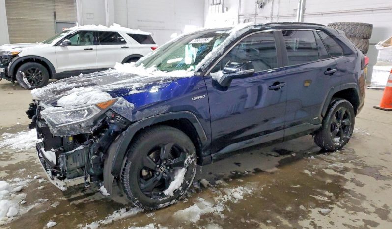 
								2020 Toyota RAV4 full									