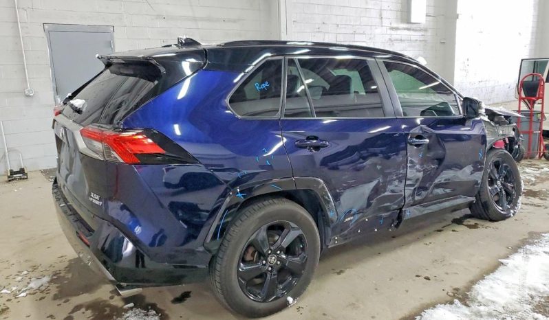 
								2020 Toyota RAV4 full									