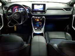 
										2020 Toyota RAV4 full									