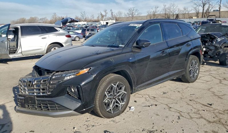 
								Hyundai Tucson Hybrid full									