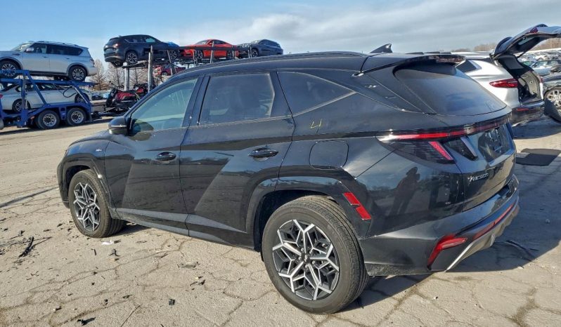 
								Hyundai Tucson Hybrid full									