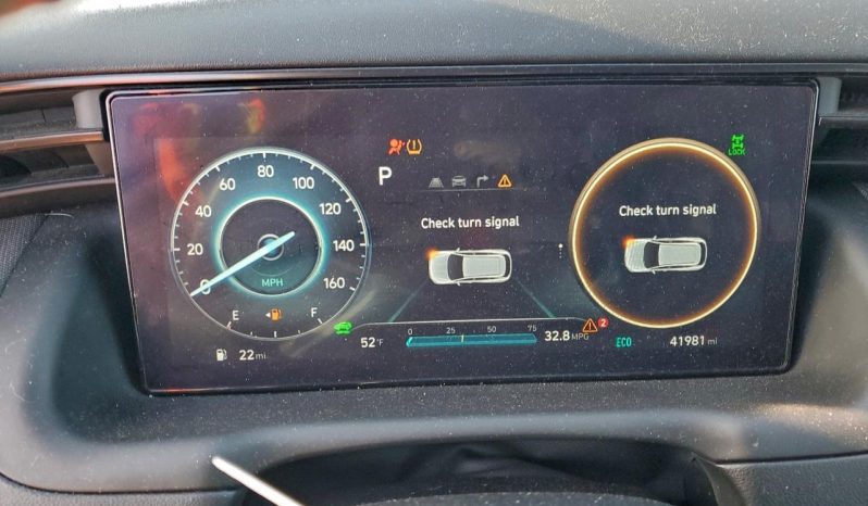 
								Hyundai Tucson Hybrid full									