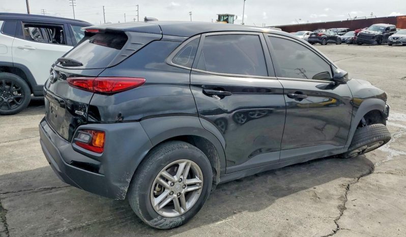 
								Hyundai Kona full									