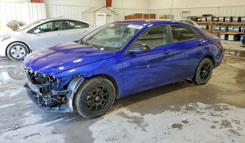 
								Hyundai Elantra full									