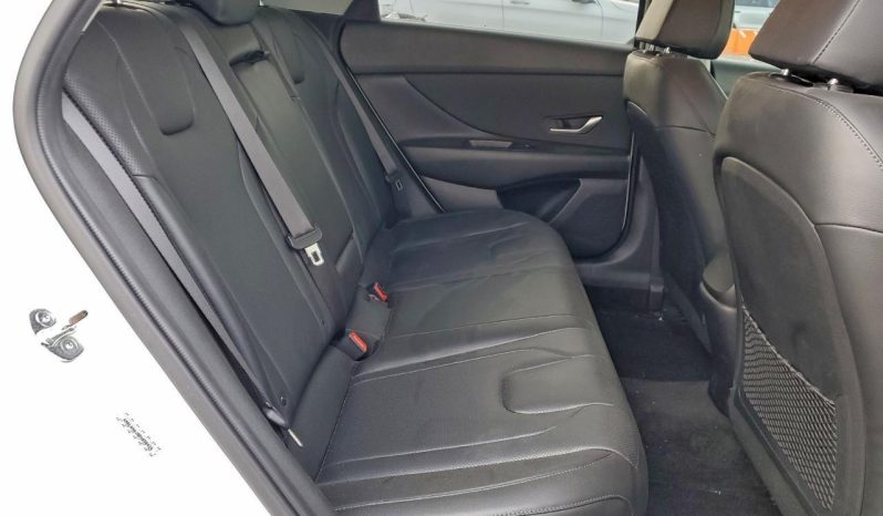 
								Hyundai Elantra full									