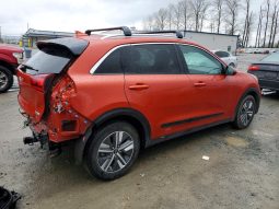
										Kia Niro full									