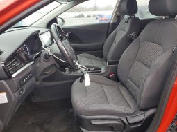 
										Kia Niro full									