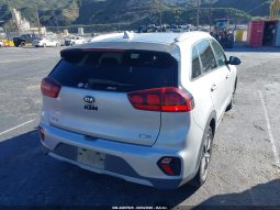 
										Kia Niro full									