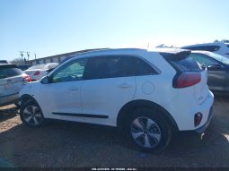 
										KIA Niro full									