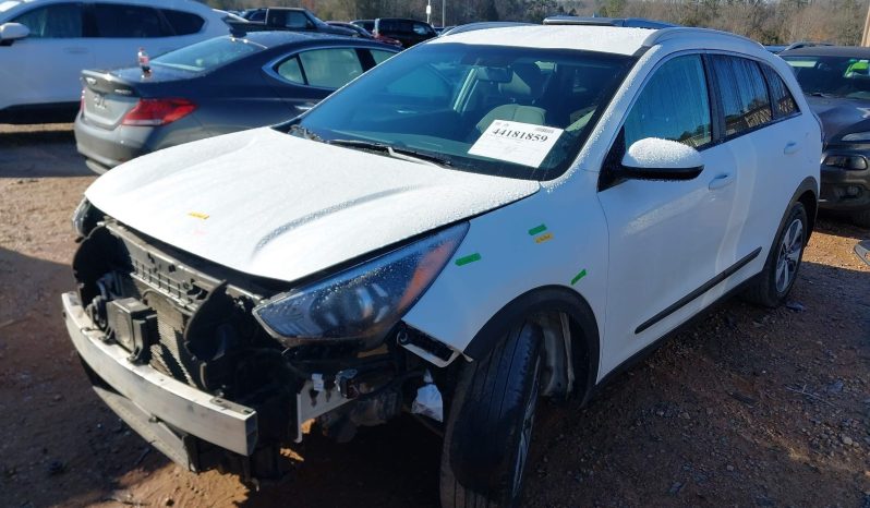 
								KIA Niro full									