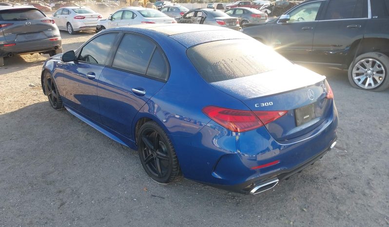 
								MERCEDES-BENZ C300 full									