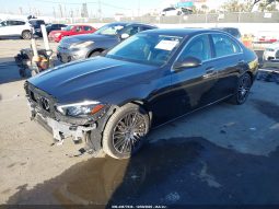 
										MERCEDES-BENZ C300 full									