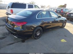 
										MERCEDES-BENZ C300 full									