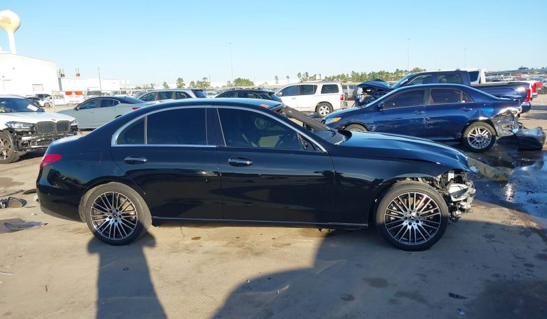 
								Mercedes-Benz C 300 full									