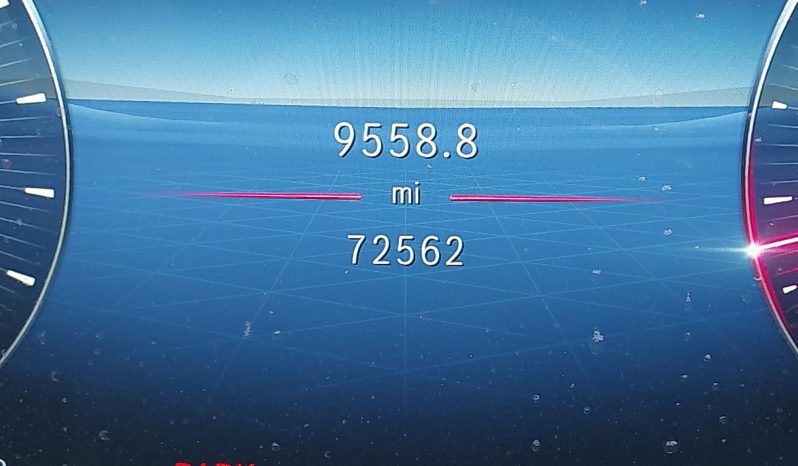 
								Mercedes-Benz C 300 full									