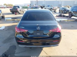 
										Mercedes-Benz C 300 full									