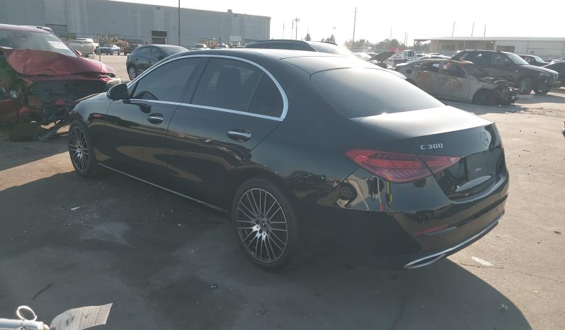 
								Mercedes-Benz C 300 full									