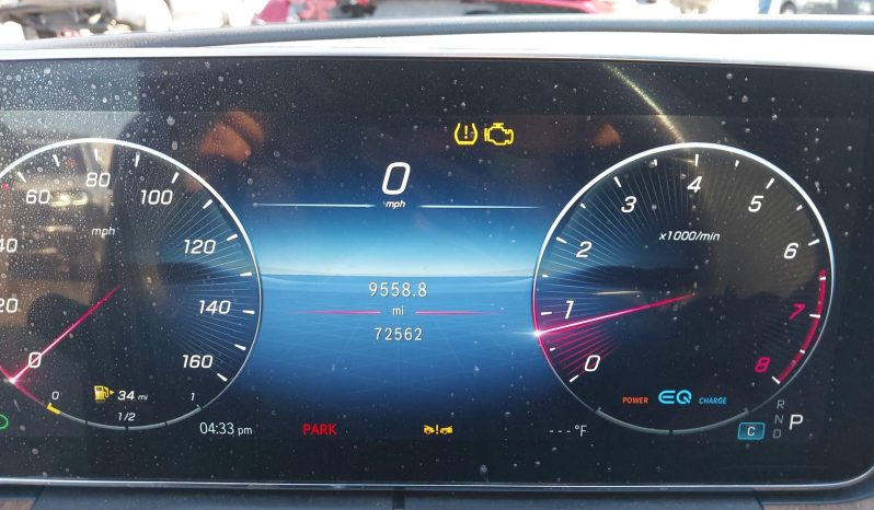 
								Mercedes-Benz C 300 full									