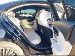 
										Mercedes-Benz C 300 full									