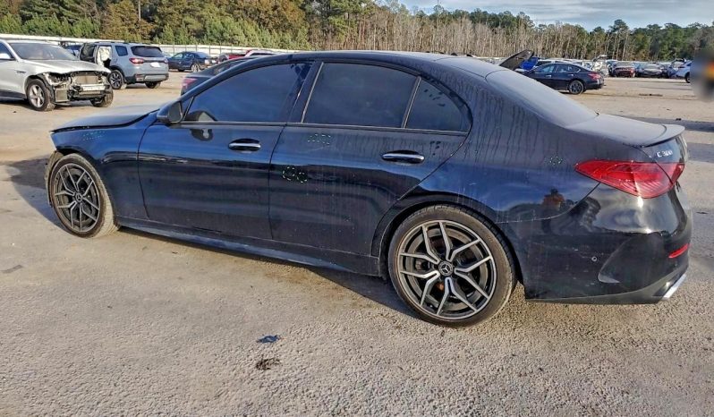 
								Mercedes-Benz C-Class full									