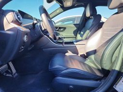 
										Mercedes-Benz C-Class full									