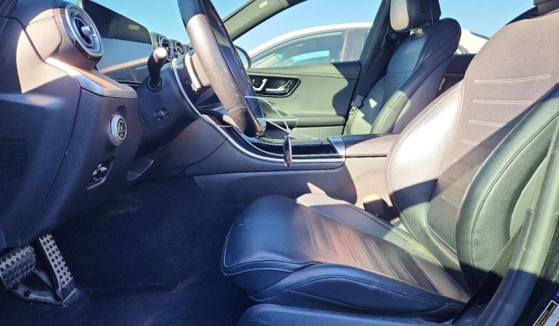 
								Mercedes-Benz C-Class full									