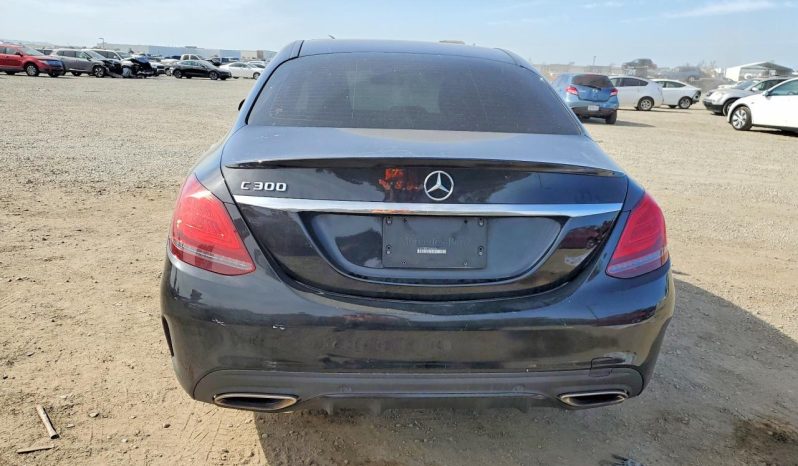 
								Mercedes-Benz C300 full									