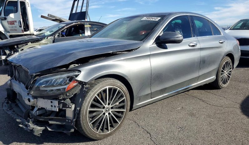 
								Mercedes-Benz C-Class full									