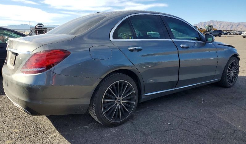 
								Mercedes-Benz C-Class full									