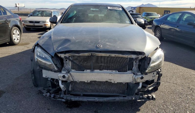 
								Mercedes-Benz C-Class full									