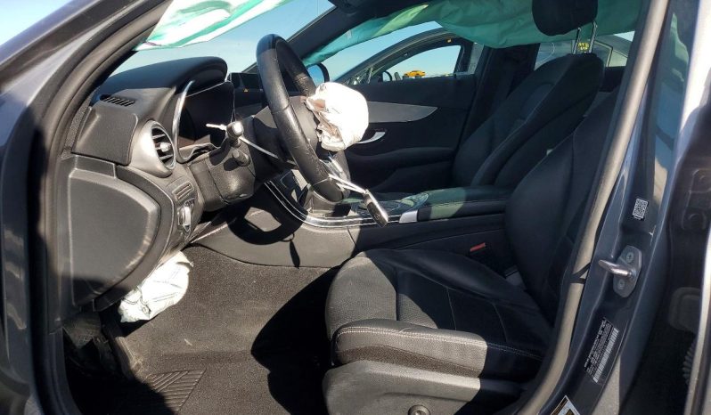 
								Mercedes-Benz C-Class full									