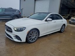 
										Mercedes-Benz E-Class full									