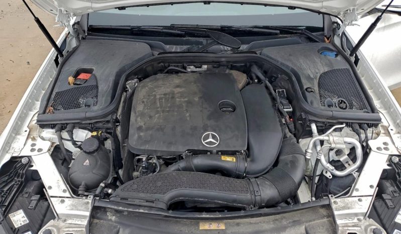 
								Mercedes-Benz E-Class full									