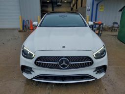 
										Mercedes-Benz E-Class full									