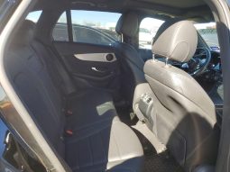 
										Mercedes-benz Glc 300 full									