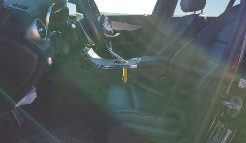 
								Mercedes-benz Glc 300 full									