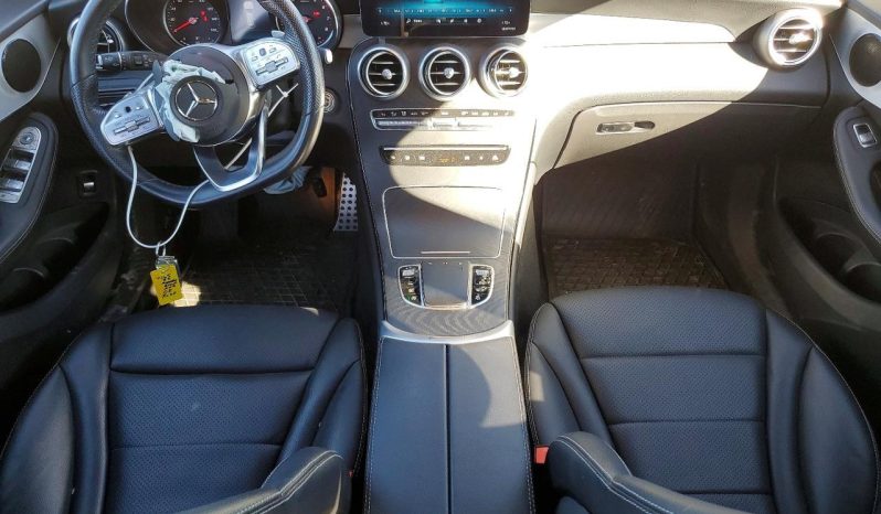 
								Mercedes-benz Glc 300 full									