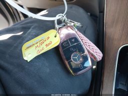 
										Mercedes-Benz GLC 300 full									