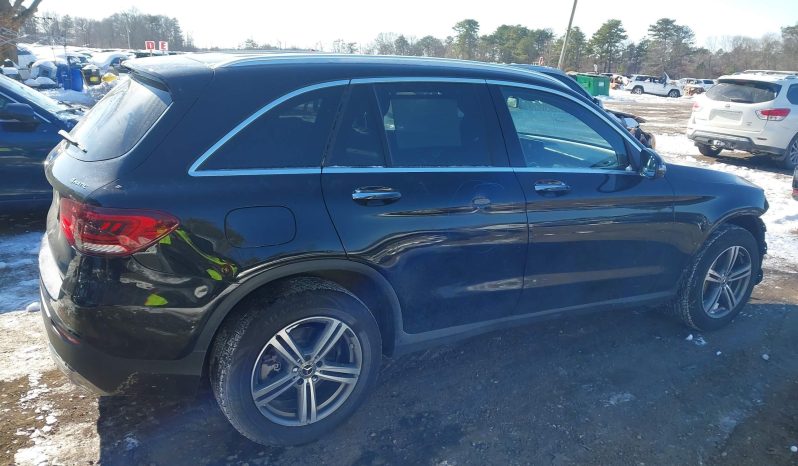 
								Mercedes-Benz GLC 300 full									