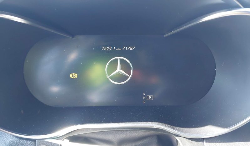 
								Mercedes-Benz GLC 300 full									