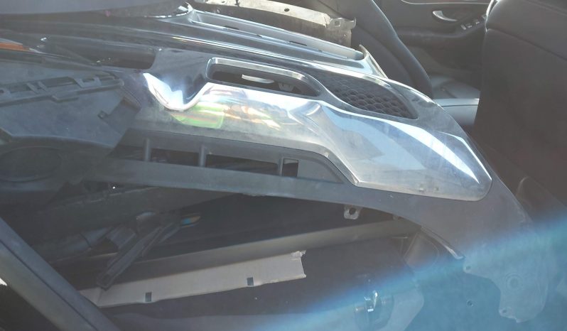 
								Mercedes-Benz GLC 300 full									