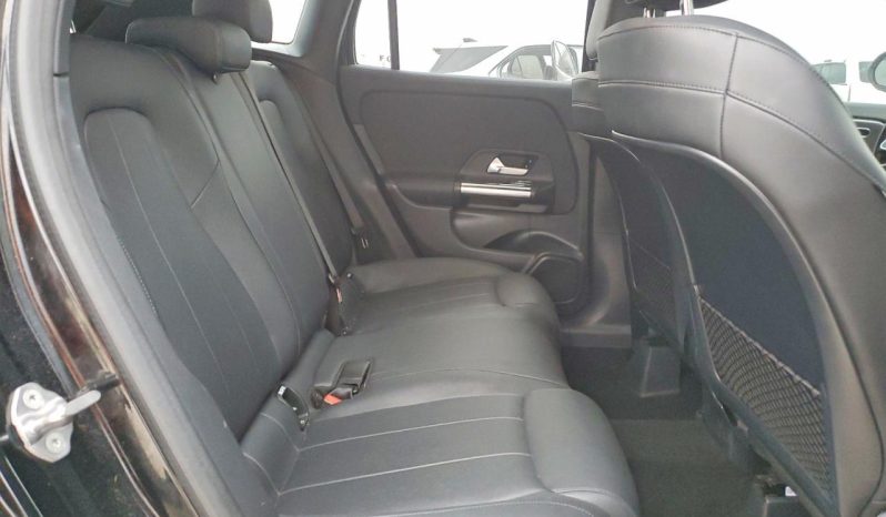 
								Mercedes-Benz GLA full									